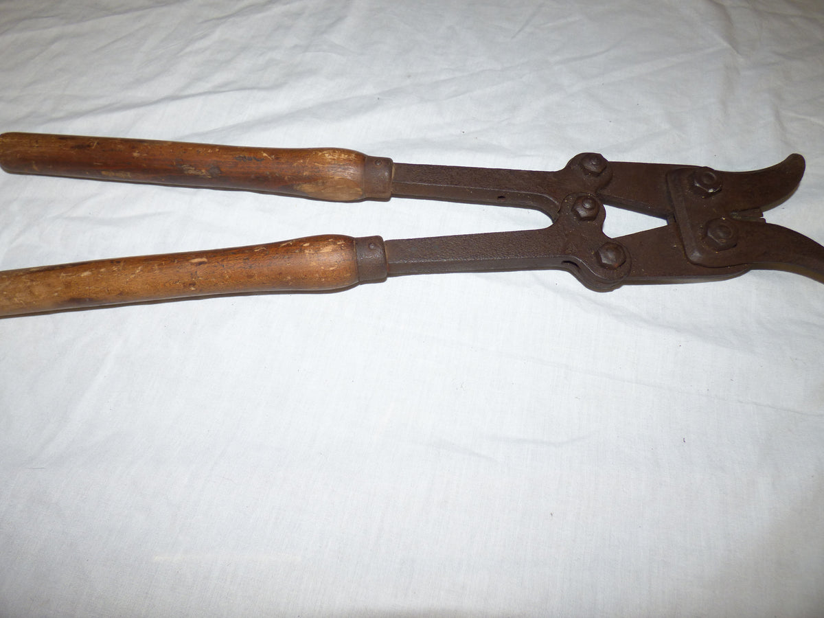 WW1 STYLE BARBED WIRE CUTTERS Antiques, Militaria & Collectables